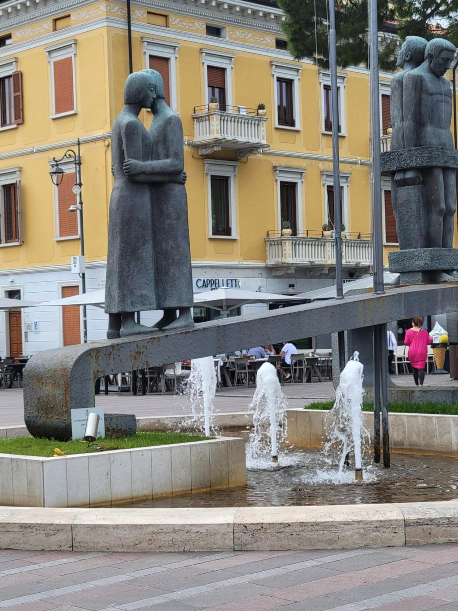 Casa Lorena Desenzano del Garda Kültér fotó